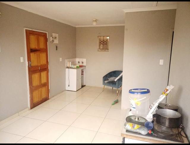 2 BEDROOM PROPERTY TO RENT IN PROTEA GLEN